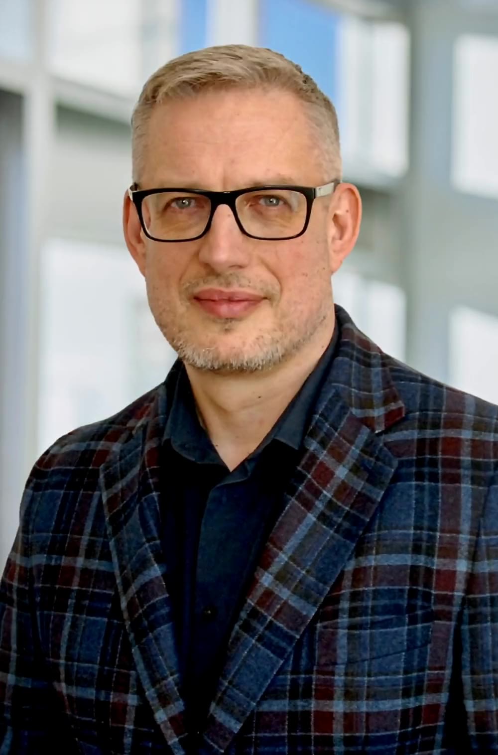 Роман Лазарев